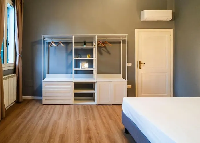 Intero Luje Venezia * Μέστρε